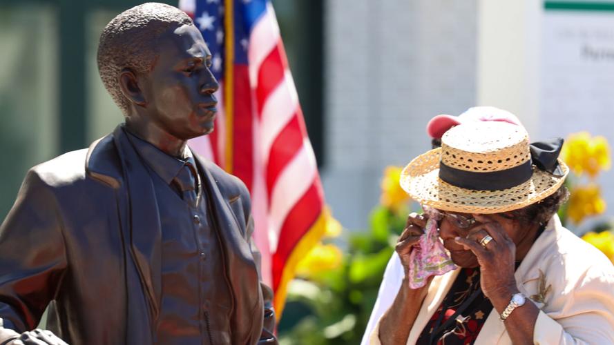 Oliver Lewis statue