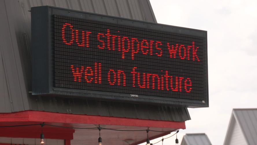 JEFFERSONTOWN HARDWARE - FUNNY SIGNS - 1-26-2023 (2).jpeg