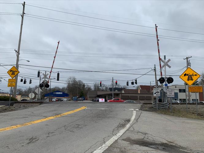 CRESTWOOD KY RAILROAD CROSSING 1-20-2023 (2).jpeg