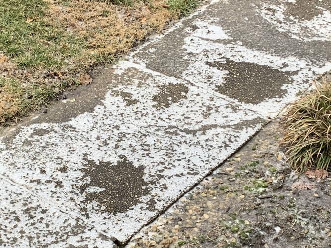 SNOW - LOUISVILLE SIDEWALK 2-10-2021.jpg