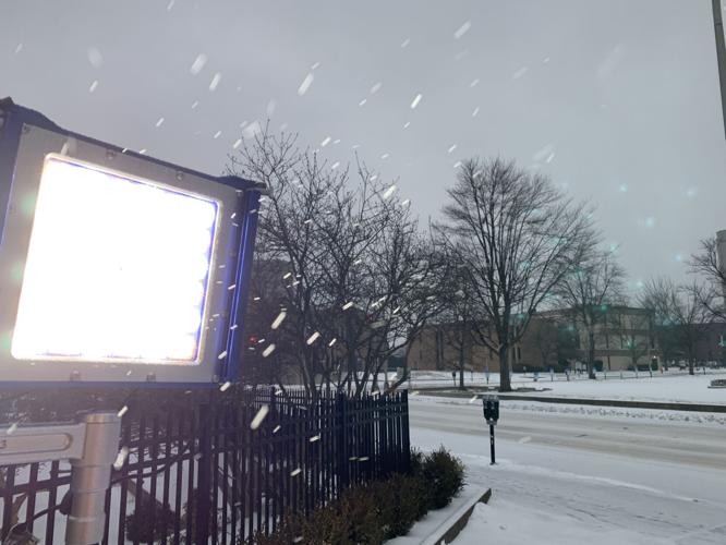 SNOW-DOWNTOWN LOUISVILLE-2-15-21.JPG