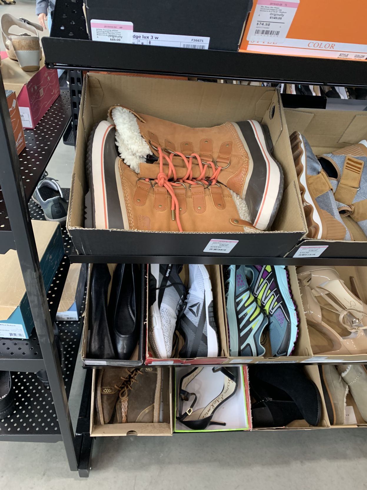 ZAPPOS GRAND OPENING LOUISVILLE 4-12-19 (6).JPG