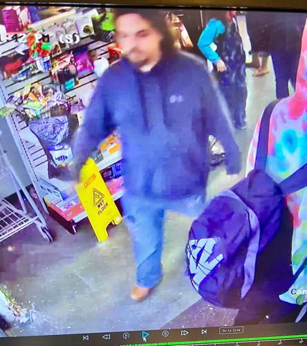 Lexington Pet Store footage 3-19-22 (2).jpg