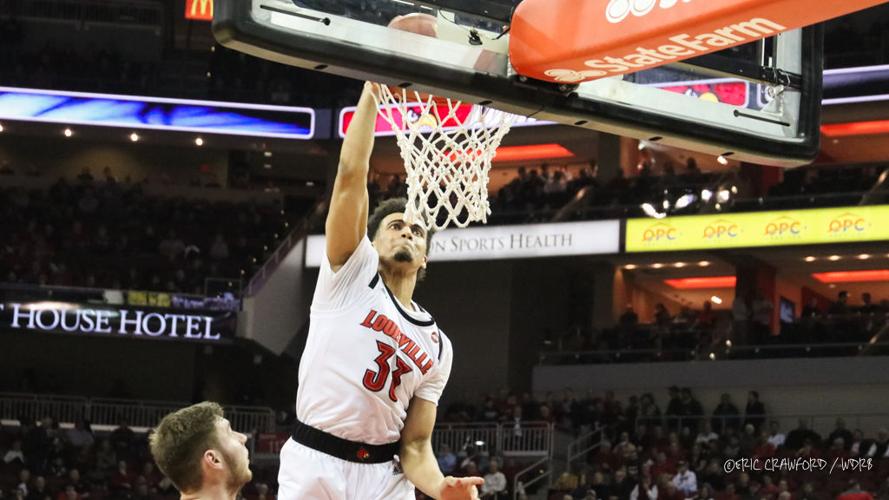 Jordan Nwora dunk