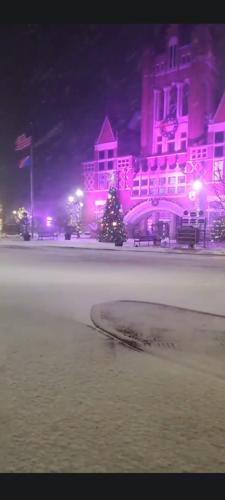 WINTER STORM - CONNIE CURTSINGER - BARDSTOWN  12-23-2022.jpg