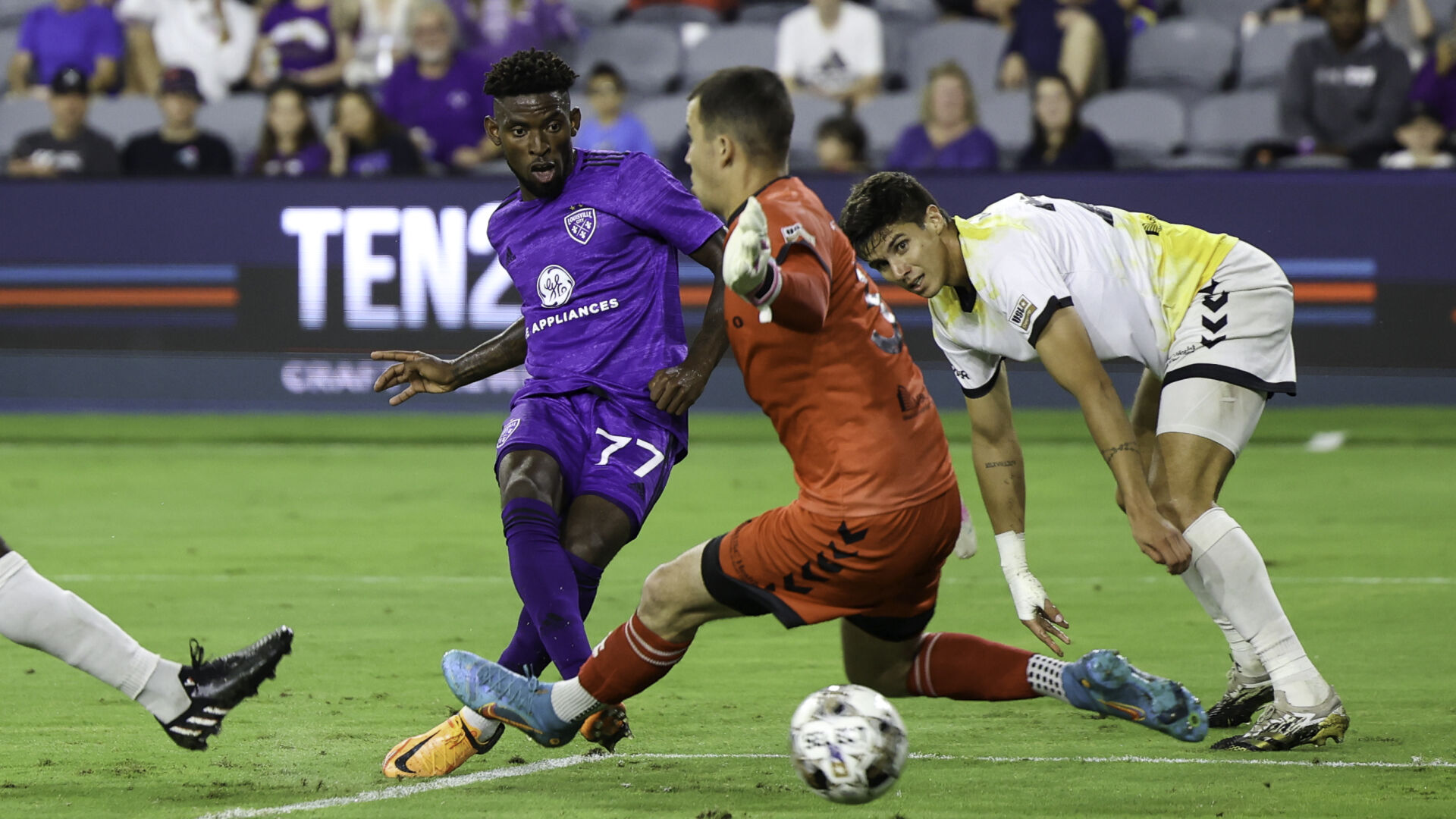 CRAWFORD | LouCity Dominates Charleston, Quickly Sets Sights On Tampa ...