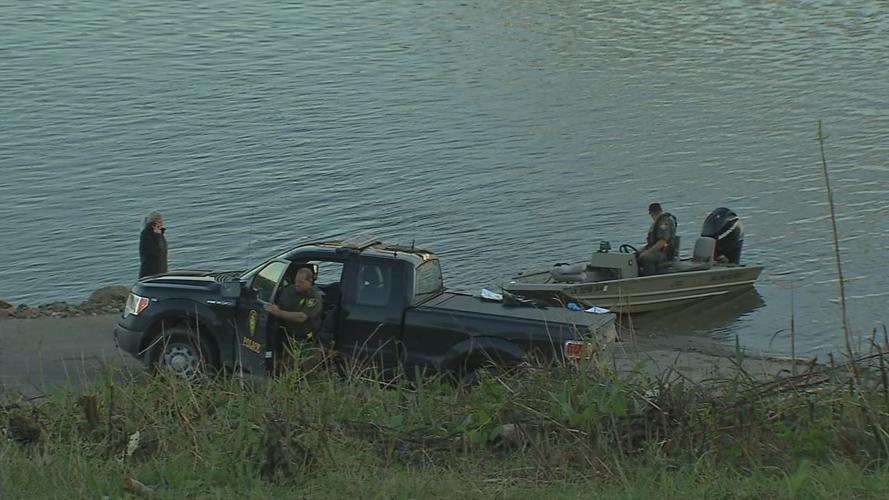 Indiana DNR officals 2.jpg