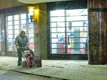 WINTER STORM - DOWNTOWN - JOSEPH JOHNSON  12-23-2022.jpg