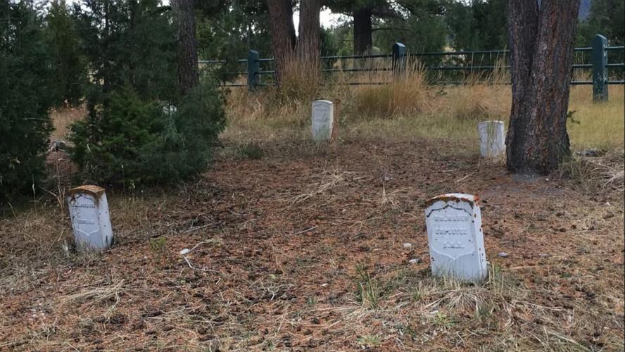 Yellowstone Cemetery