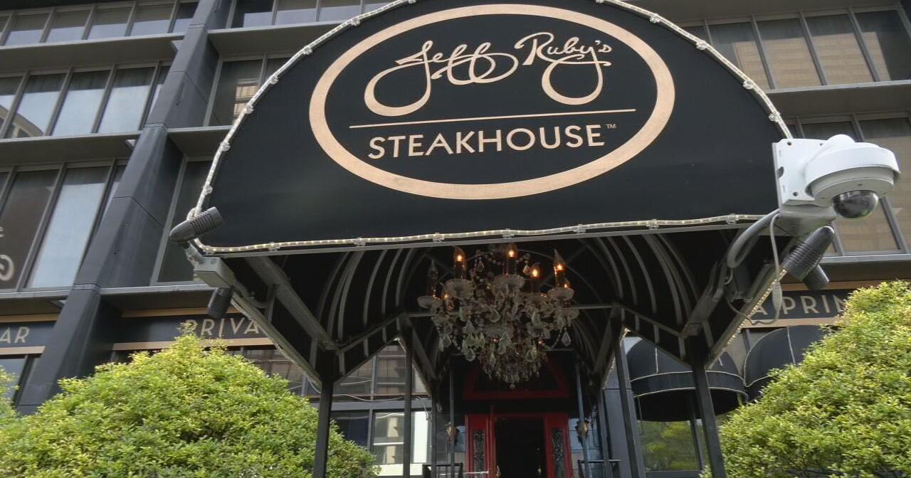Jeff Ruby's Steakhouse receiving 1st renovation in downtown Louisville since opening 17 years ago - Vimarsana News