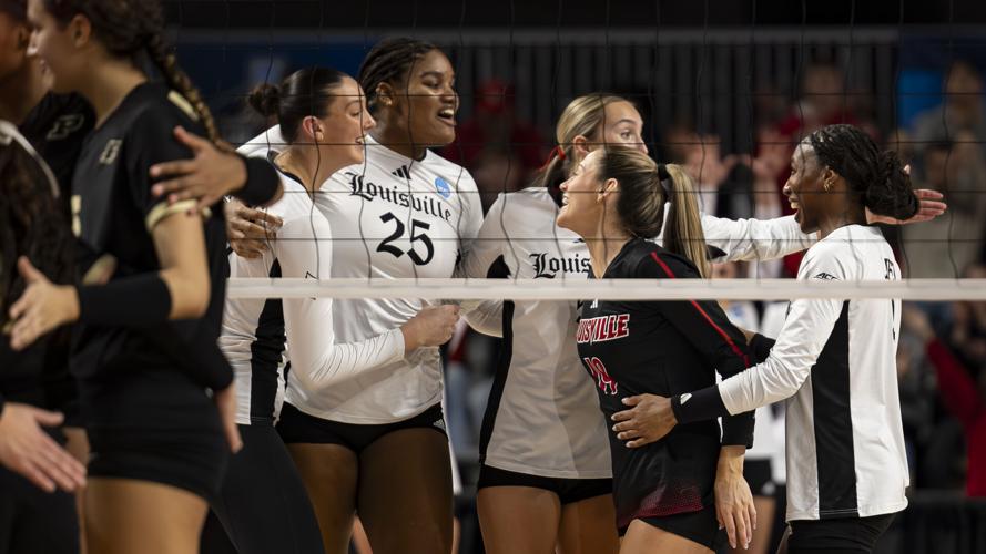 UL NCAA Volleyball Purdue-13.jpg
