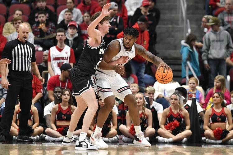 Chair broke at louisville college game｜TikTok Search