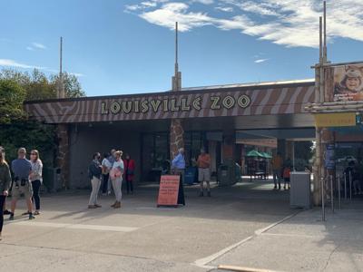 LOUISVILLE ZOO ENTRANCE 10-14-2021 1