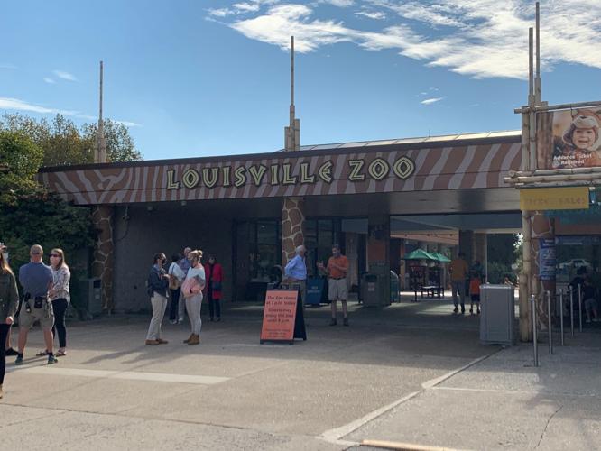 LOUISVILLE ZOO ENTRANCE 10-14-2021 1