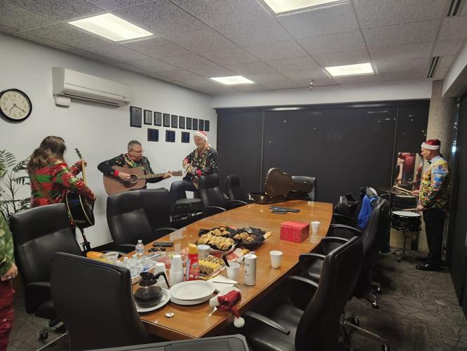 Gary Brewer and the Kentucky Ramblers - Jingle Tree 2024