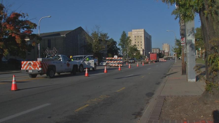 Broadway closed at Floyd and Jackson