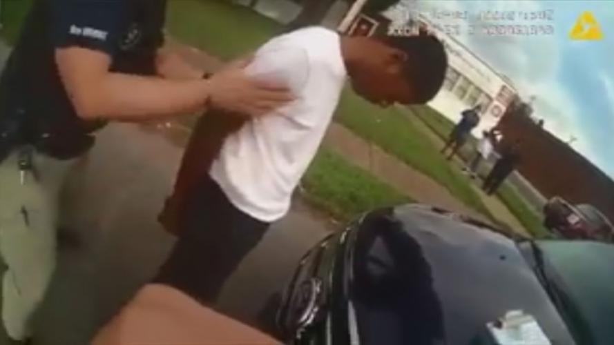 Teen at center of controversial LMPD traffic stop sues department, officers