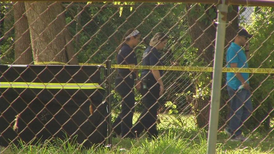 LMPD officers on scene of Portland Homicide - 7-13-20