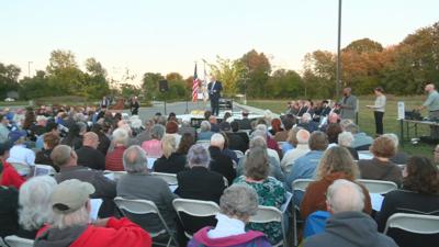 Hundreds gather at JCC to show solidarity for Israel - 10.10.23