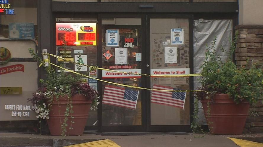 Entrance to Bader's Food Mart