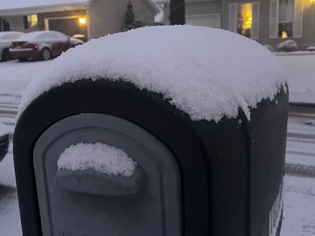 Snow in New Albany 1-28-22