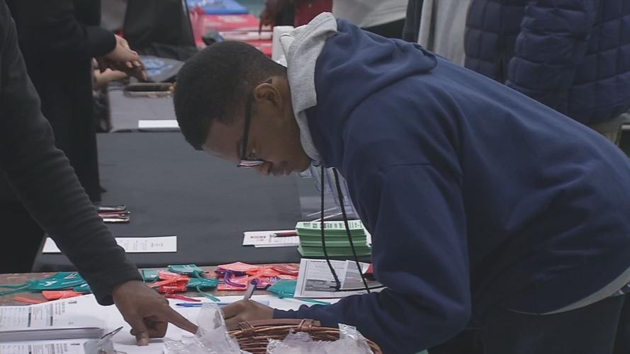 SummerWorks helps place teens in summer jobs