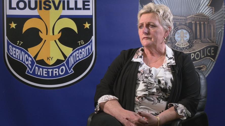 Robin Oates, LMPD Service Center receives calls to the 574-LMPD tip line
