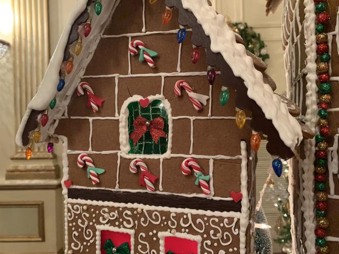 BROWN HOTEL - GINGERBREAD HOUSE - 11-27-19  (6).jpg