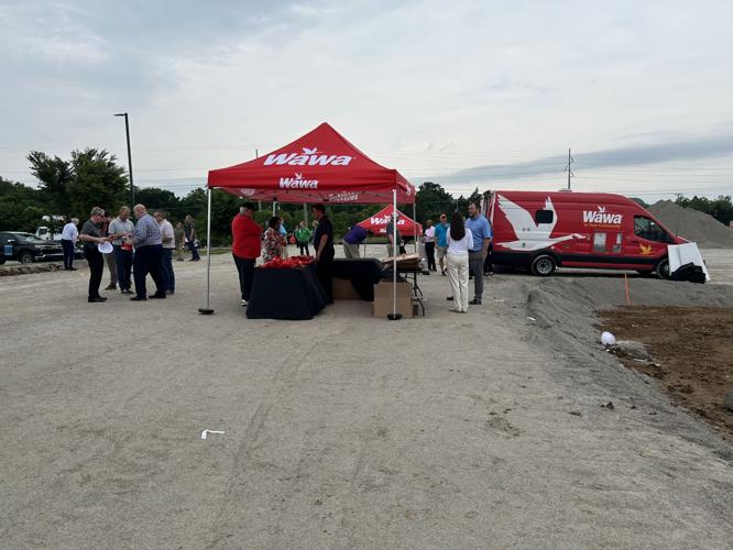 Wawa groundbreaking-2.jpg