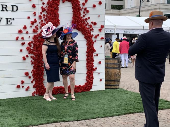 Kentucky Derby Fans