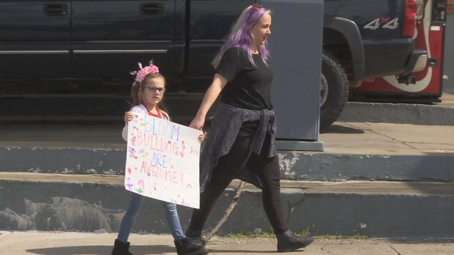 Bloom Elementary teachers find creative way to reconnect with homebound students