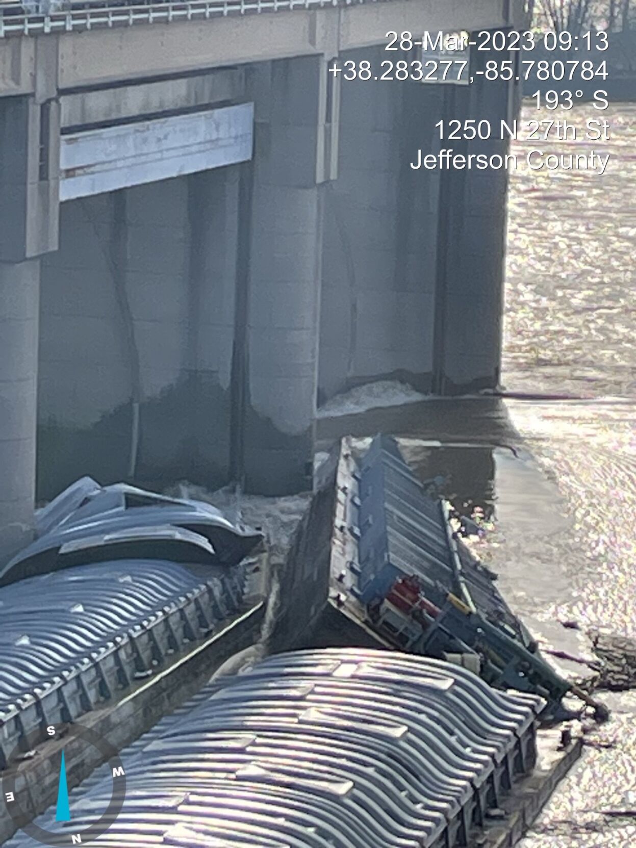March 28, 2023 barge incident on the Ohio River in Louisville