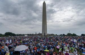 Person shot by law enforcement near Washington Monument, Secret Service says