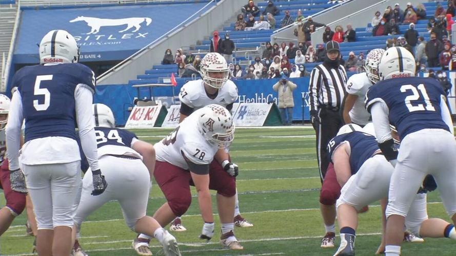 Elizabethtown football suffers 1st loss of the season in 3A state championship