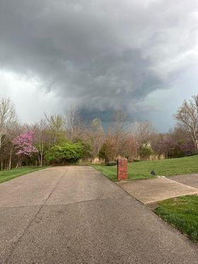 Storm cloud in Crestwood looking toward Prospect - 4.2.24
