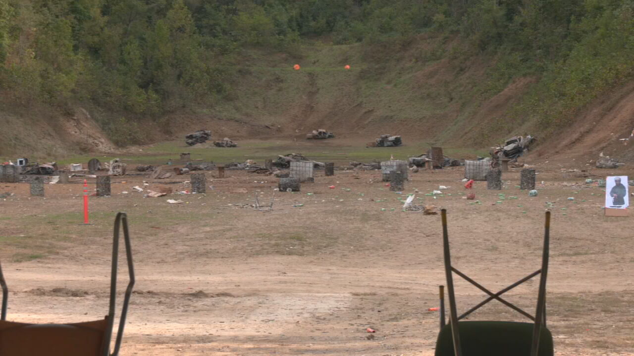 Nearly 25 000 Turn Out For Knob Creek Gun Range S Final Machine Gun   6164e17ef0b32.image 