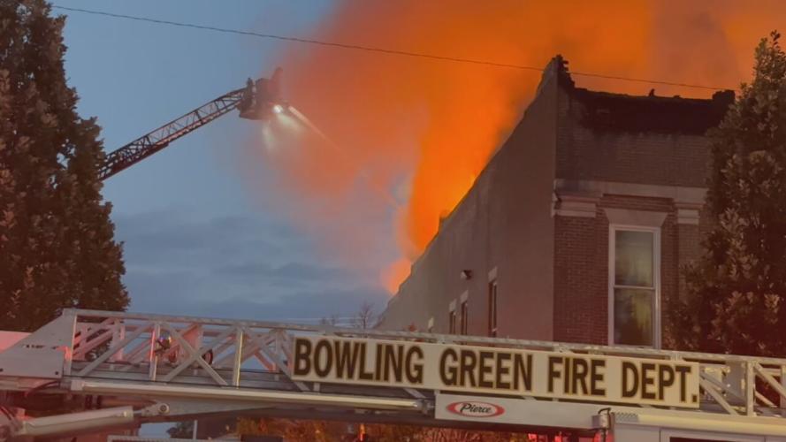 BOWLING GREEN KY FIRE - RAND PAUL OFFICES - 7-21-2023  (3).jpeg