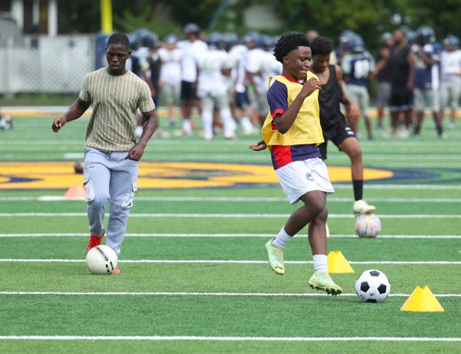 Shawnee players compete in a drill.JPG