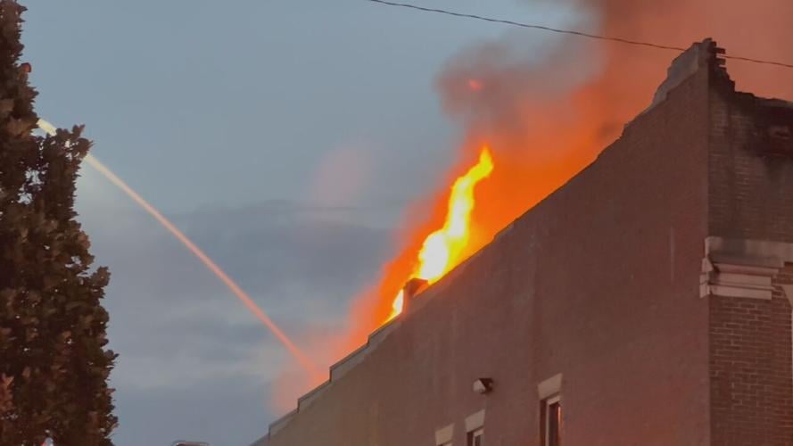 BOWLING GREEN KY FIRE - RAND PAUL OFFICES - 7-21-2023  (2).jpeg
