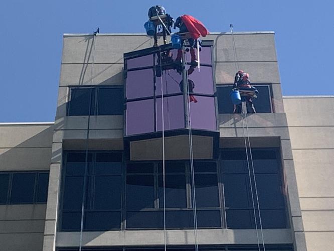 NORTON CHILDRENS HOSPITAL - SUPERHERO WINDOW WASHERS 4-19-2021 (6).jpg