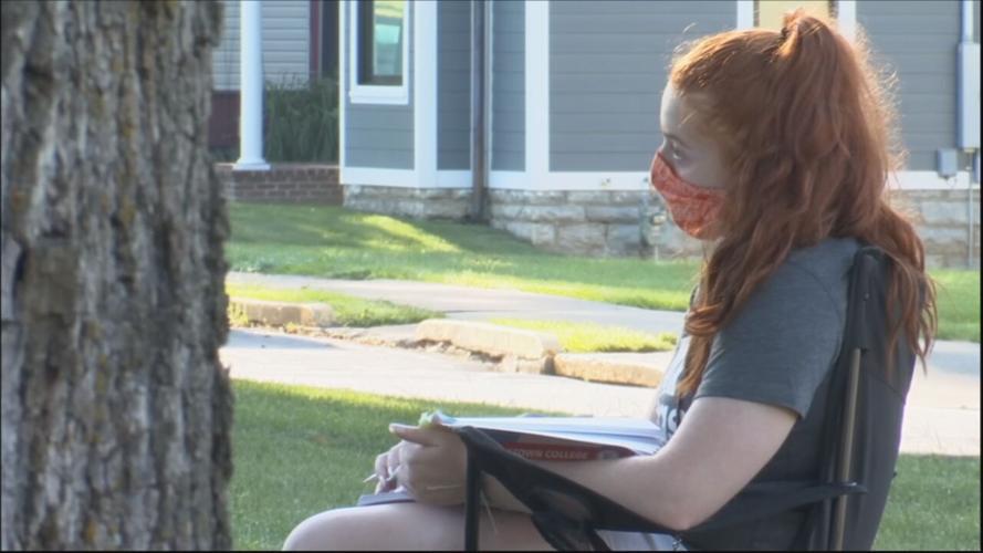 Georgetown College student outdoors with mask.jpeg