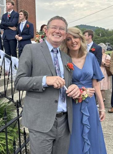 THOMAS AND RHONDA MASSIE - COURTESY.jfif