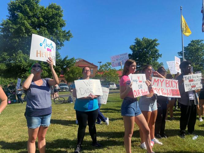 Jeffersonville 'Bans Off Our Bodies' protest 6-29-22 (11).jpg