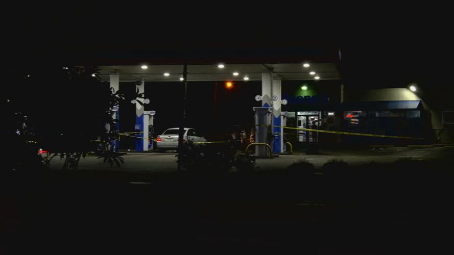 BOONES GAS STATION FOLO