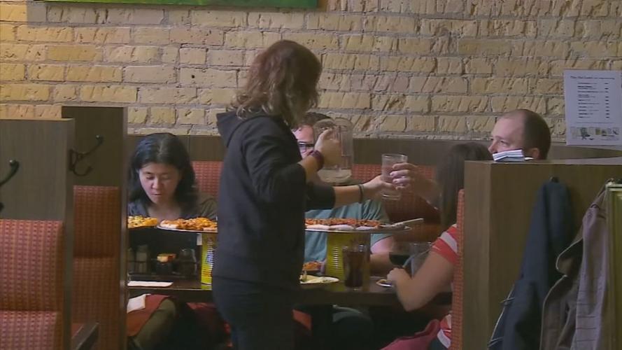 Generic server in food service industry