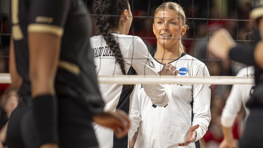 UL NCAA Volleyball Purdue-18.jpg