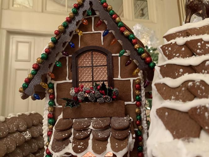 BROWN HOTEL - GINGERBREAD HOUSE - 11-27-19  (7).jpg