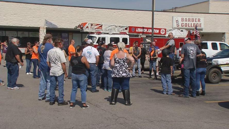 Crowd gathers for Jug Run