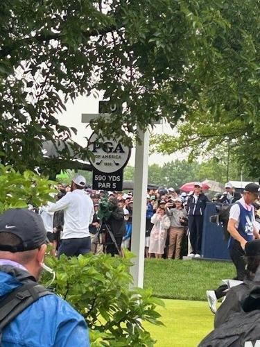 Scottie Scheffler at the 10 tee at Valhalla in Louisville