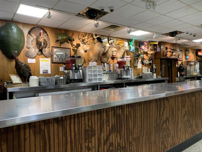 Mike Linnig's interior - bar